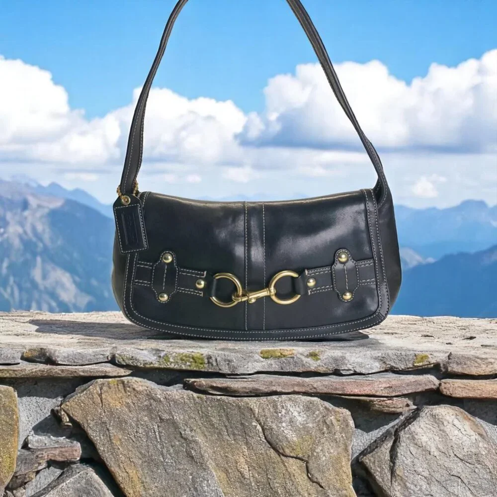COACH Vintage Ergo Belted Flap Bag in black - Picture 6 of 12